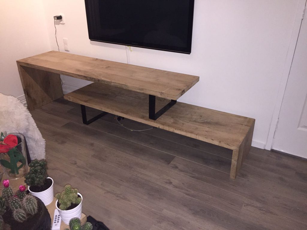 eikenhouten tv meubel