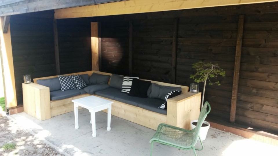 steigerhouten hoekbank