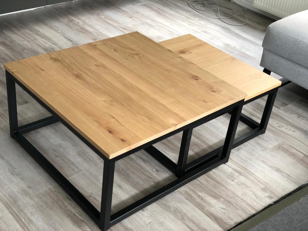 salontafel met metalen frame